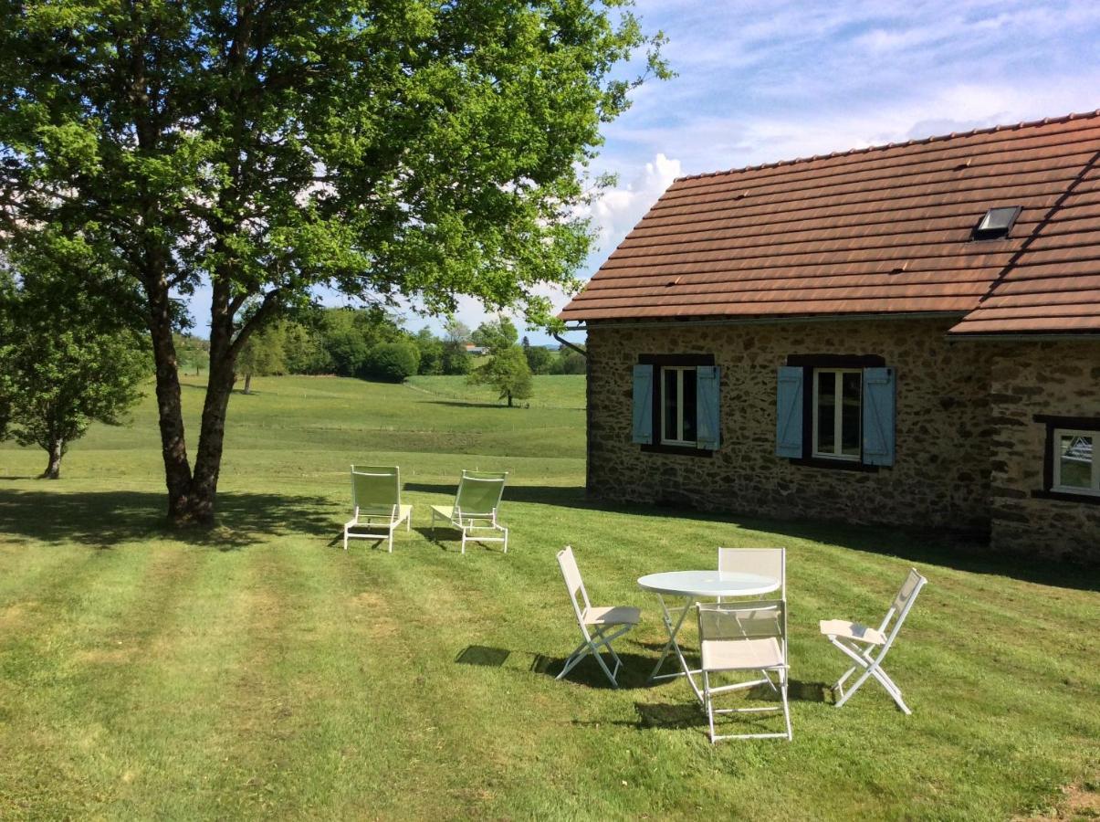 Les Landes Hotel Saint-Pardoux-Corbier ภายนอก รูปภาพ
